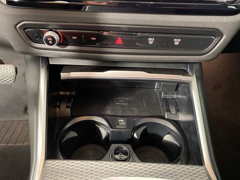 New 2025 BMW 330i xDrive Sedan w/ Convenience Package image 18