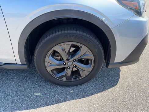 Used 2022 Subaru Outback Onyx Edition XT AWD/4WD image 4