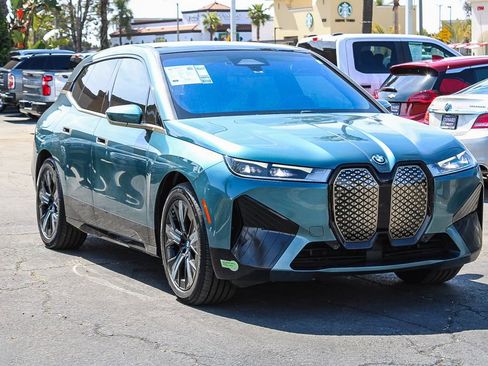 Used 2023 BMW iX xDrive50 w/ Premium Package AWD/4WD image 3