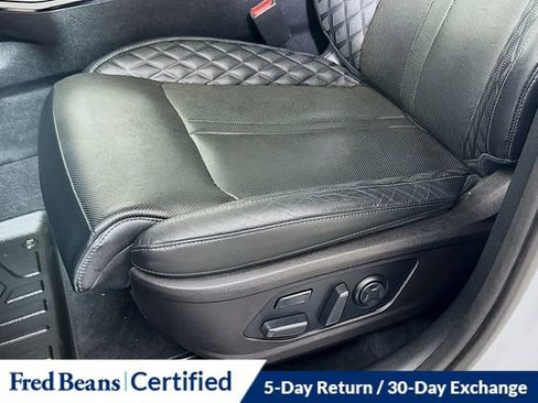 Used 2022 Kia Sorento SX Prestige image 22