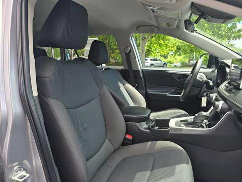Certified 2023 Toyota RAV4 LE AWD/4WD image 12