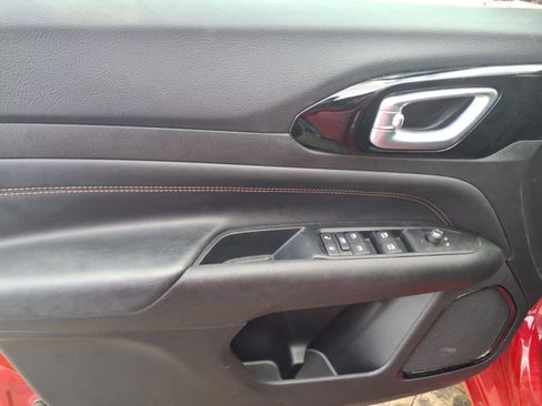 Used 2022 Jeep Compass Limited image 10