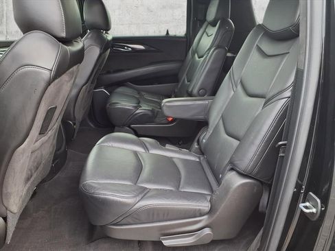 Used 2020 Cadillac Escalade ESV Platinum image 9
