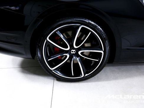 Used 2022 Bentley Continental GT image 27