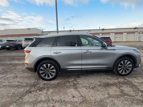 Used 2021 Lincoln Corsair Reserve w/ Equipment Group 201A image 9