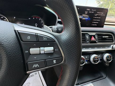 Used 2022 Genesis G70 3.3T w/ Sport Advanced Package RWD image 34