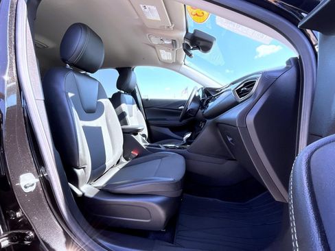Used 2023 Buick Encore GX Select w/ Safety Package II AWD/4WD image 15