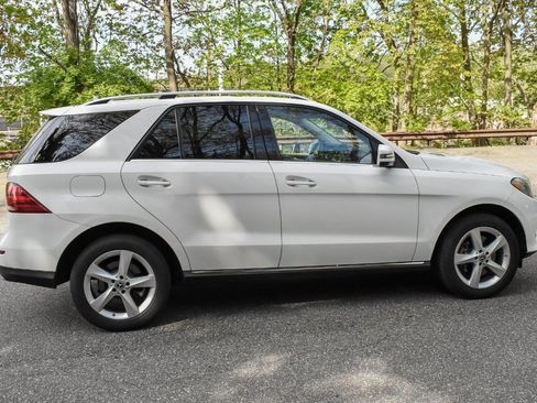 Used 2019 Mercedes-Benz GLE 400 4MATIC image 10