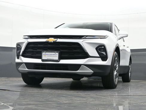 Used 2023 Chevrolet Blazer LT AWD/4WD image 36