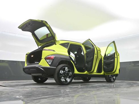 Certified 2025 Hyundai Kona SEL image 42