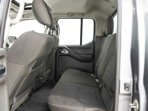 Used 2019 Nissan Frontier PRO-4X AWD/4WD image 16