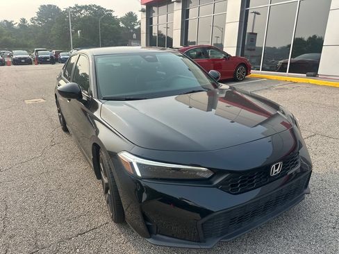Used 2025 Honda Civic Sport image 1
