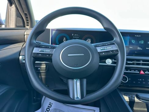 Used 2025 Hyundai Santa Cruz SEL image 25