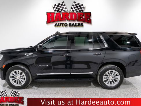Used 2023 GMC Yukon SLT image 1