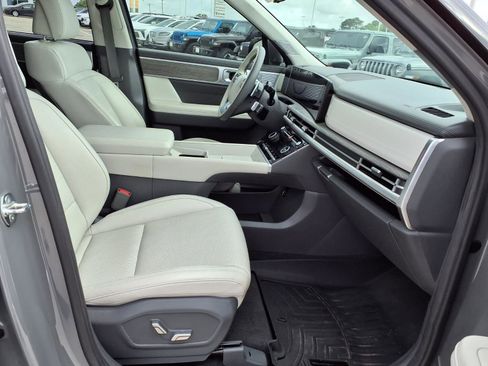 Used 2024 Hyundai Santa Fe Calligraphy FWD image 21