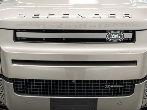 Used 2023 Land Rover Defender 110 X-Dynamic SE AWD/4WD image 44