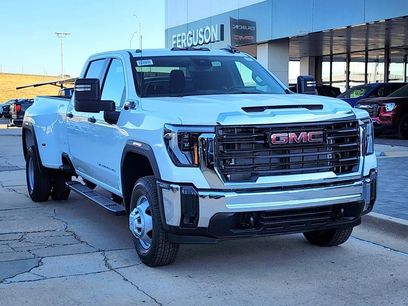 New 2026 GMC Sierra 3500 Pro w/ Convenience Package