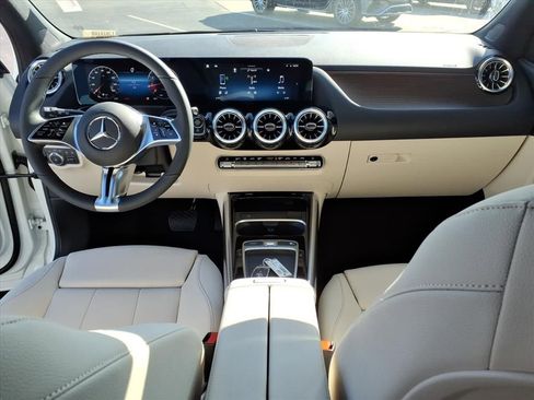 Used 2026 Mercedes-Benz GLA 250 4MATIC image 28