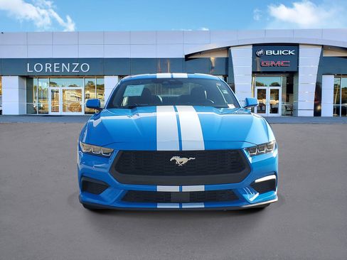 Used 2024 Ford Mustang Premium image 3
