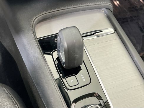 Used 2023 Volvo XC90 B5 Core w/ Protection Package Premier image 17