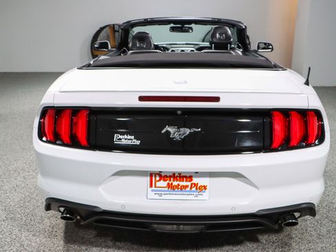 Used 2020 Ford Mustang Premium image 8