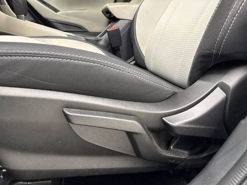 Used 2023 Subaru Forester AWD/4WD image 13