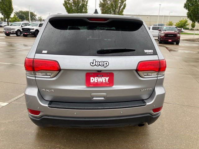 Used 2019 Jeep Grand Cherokee Laredo AWD/4WD image 7