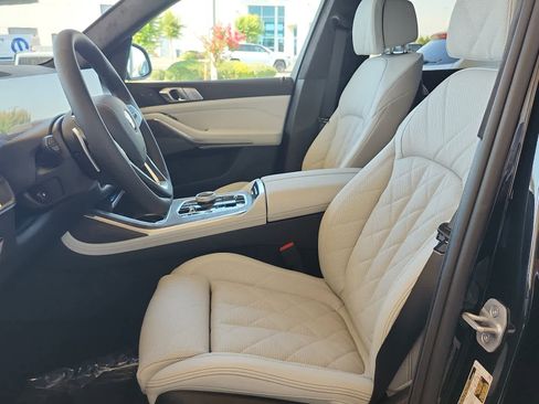New 2027 BMW X7 xDrive40i w/ Executive Package AWD/4WD image 15