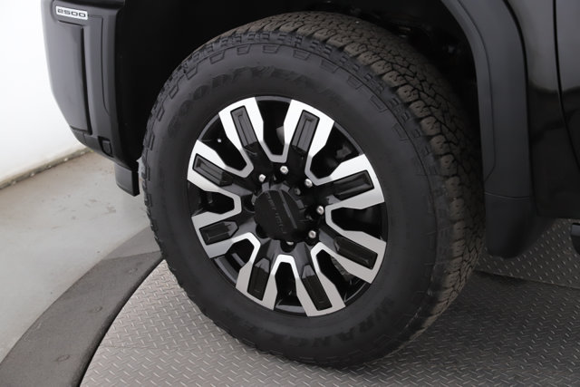 Used 2024 GMC Sierra 2500 Denali Ultimate AWD/4WD image 13