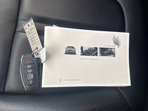 Used 2019 Lincoln MKZ Reserve w/ Reserve Plus Package FWD image 27