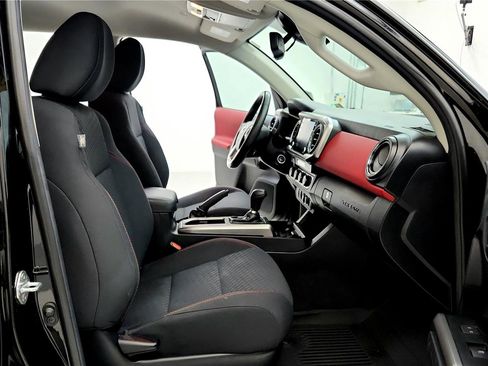 Used 2021 Toyota Tacoma SR5 image 17