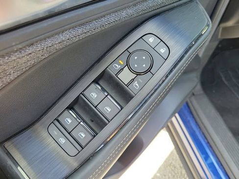 Certified 2023 Nissan Rogue SV FWD image 16