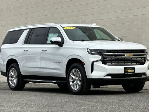 Certified 2024 Chevrolet Suburban Premier RWD image 2