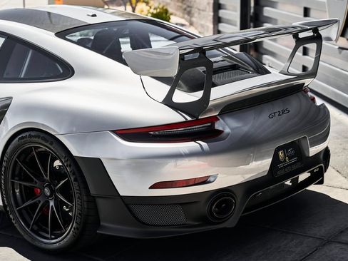 Used 2019 Porsche 911 GT2 RS RWD image 14