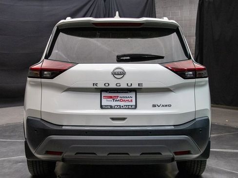 Used 2023 Nissan Rogue SV w/ SV Premium Package image 11