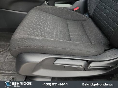 Certified 2026 Honda HR-V LX image 24