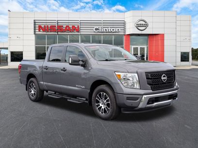 Used 2024 Nissan Titan SV w/ SV Convenience Package