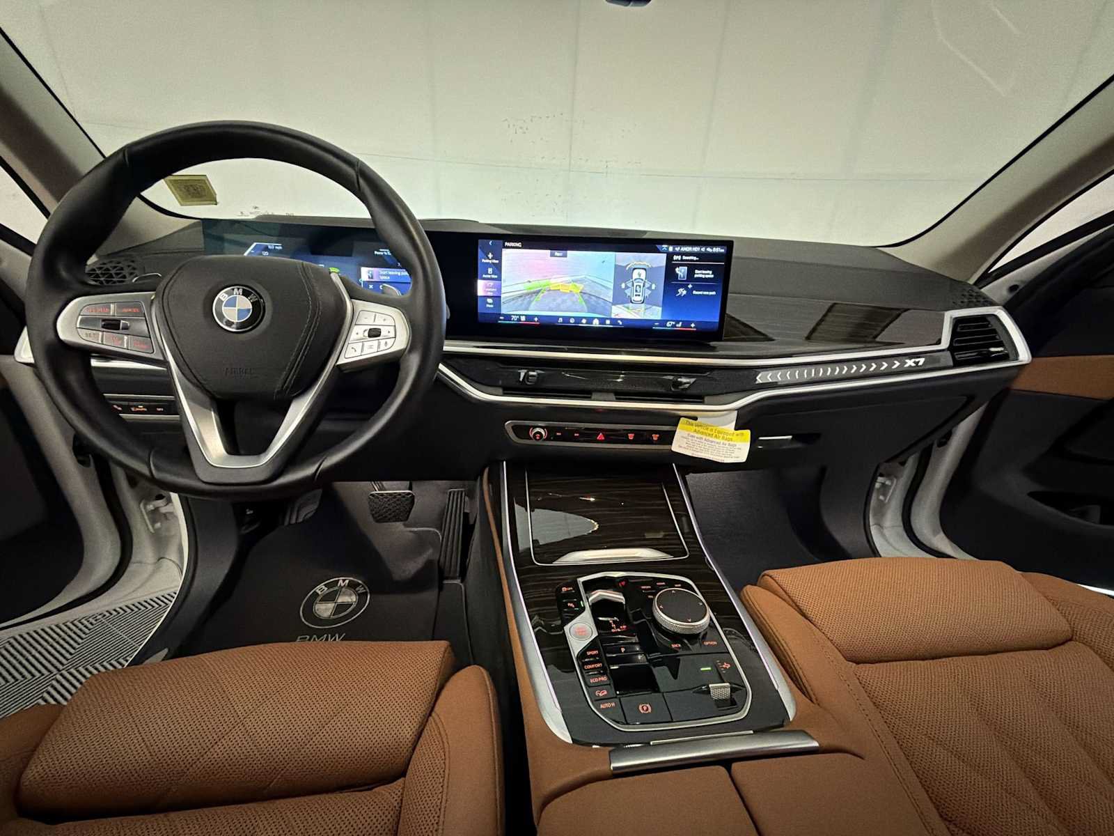 Used 2024 BMW X7 xDrive40i w/ Parking Assistance Package AWD/4WD image 15