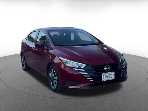 Used 2025 Nissan Versa SV FWD image 8