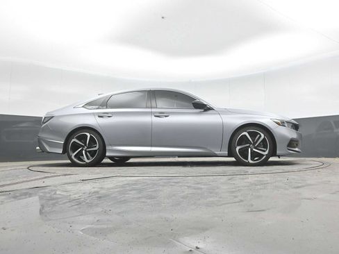 Used 2020 Honda Accord Sport image 30