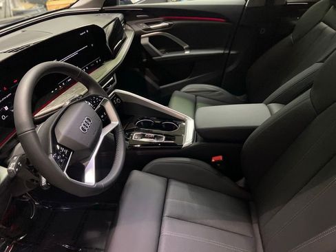 New 2025 Audi Q5 Premium Plus image 4