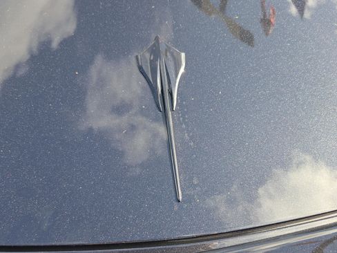 Used 2024 Chevrolet Corvette Stingray Coupe w/ Z51 Performance Package image 29