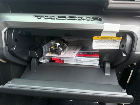 New 2025 Toyota Tacoma TRD Off-Road image 17