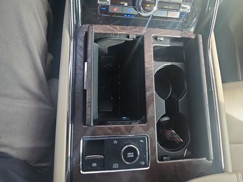 Used 2020 Lincoln Navigator Reserve w/ Equipment Group 208A Reserve AWD/4WD image 19