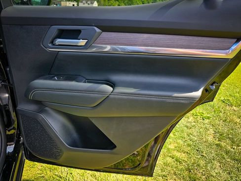New 2026 GMC Terrain Denali w/ LPO, Floor Liner Package AWD/4WD image 41