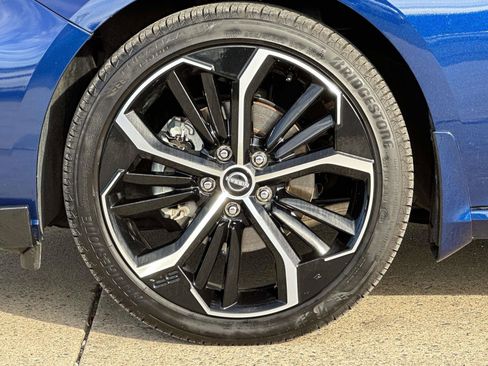 Used 2024 Nissan Altima 2.5 SR w/ SR Premium Package image 7