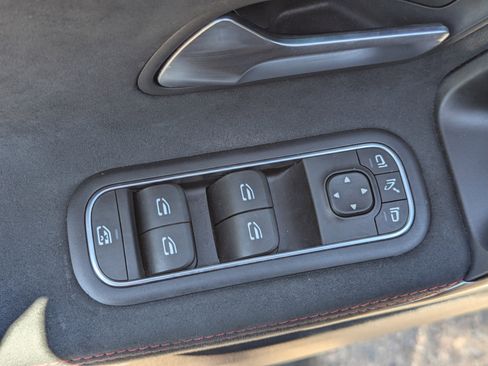 Used 2024 Mercedes-Benz CLA 250 4MATIC image 19