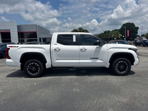 New 2025 Toyota Tundra SR5 w/ TRD Off-Road Package AWD/4WD image 2
