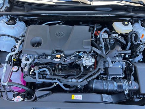 New 2026 Toyota Camry Hybrid AWD/4WD image 9