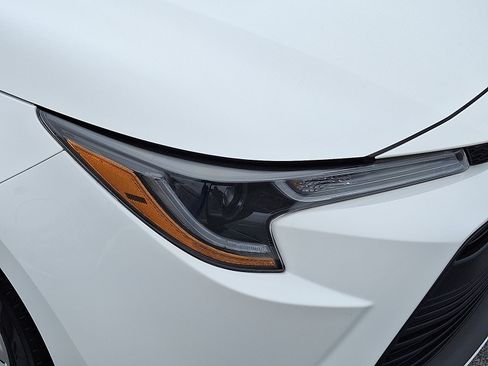 Certified 2024 Toyota Corolla LE w/ LE Convenience Package image 10